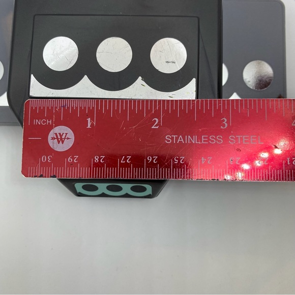 EK Success Tools Edger Punch - Circles - Picture 6 of 6